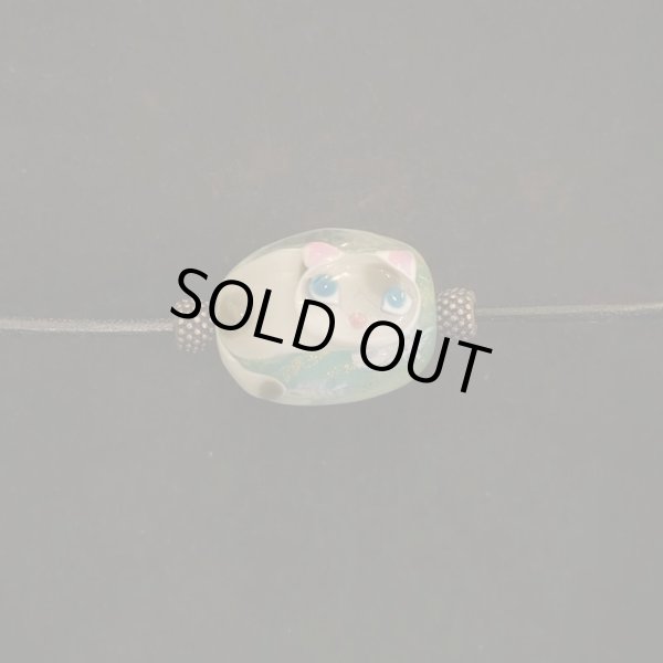 画像2: とんぼ玉ペンダント　玉猫 (2)